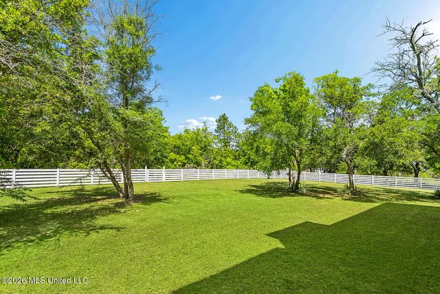 1526 Dunbar Avenue, Bay Saint Louis, MS 39520