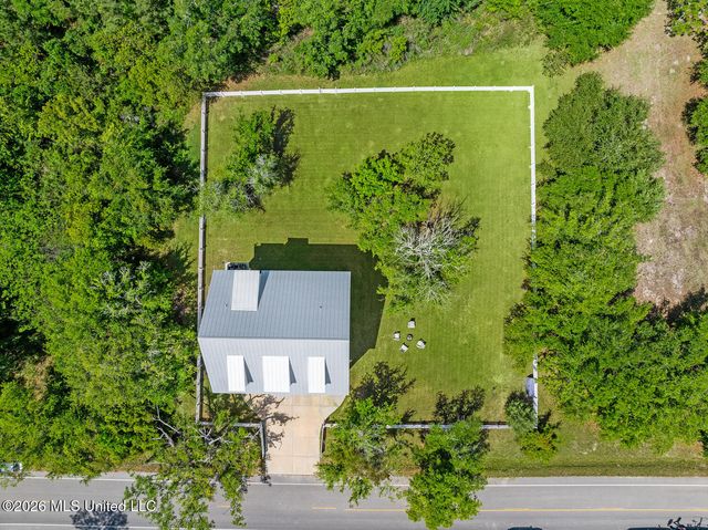 1526 Dunbar Avenue, Bay Saint Louis, MS 39520