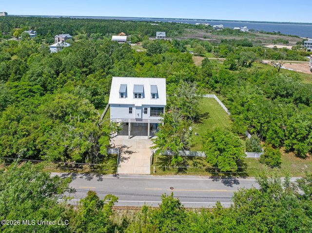 1526 Dunbar Avenue, Bay Saint Louis, MS 39520
