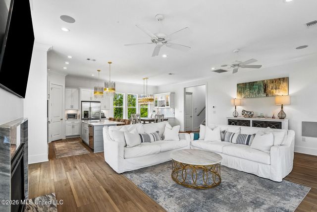 1526 Dunbar Avenue, Bay Saint Louis, MS 39520