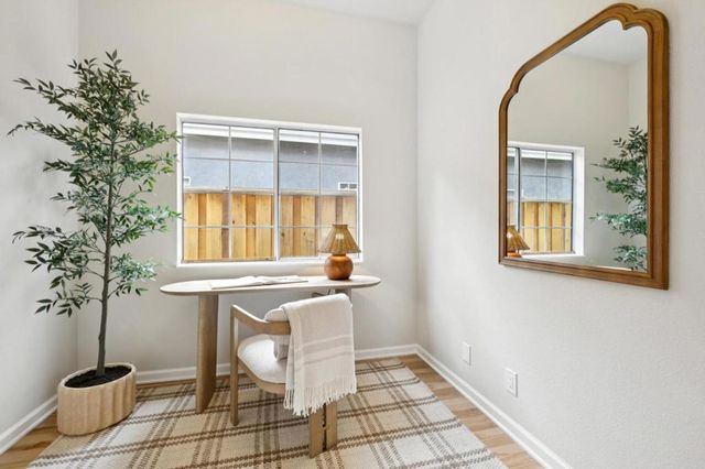 280 College Avenue, Mountain View, CA 94040