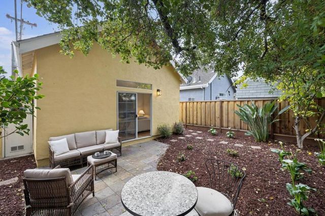 280 College Avenue, Mountain View, CA 94040