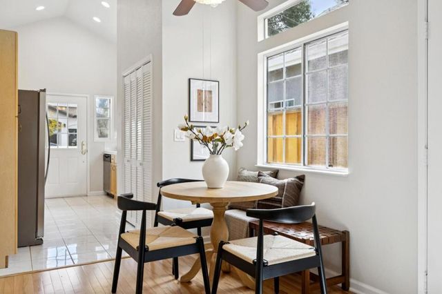 280 College Avenue, Mountain View, CA 94040