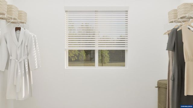 1014 Drake Ln, Woodburn, OR 97071