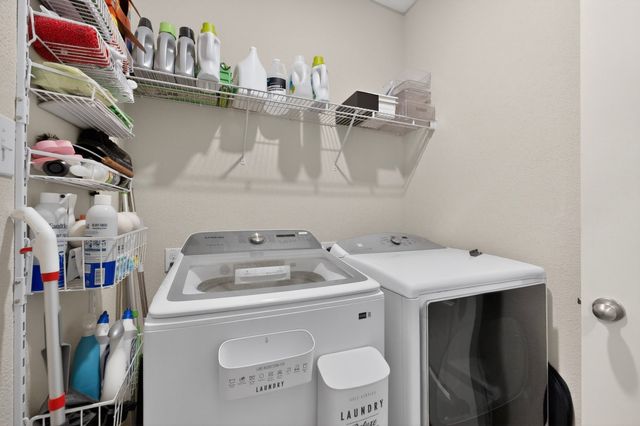 433 Cross Ridge Circle N, Fort Worth, TX 76120