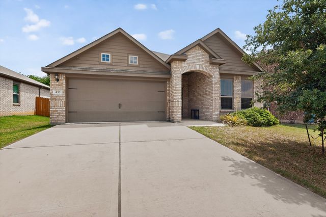 433 Cross Ridge Circle N, Fort Worth, TX 76120