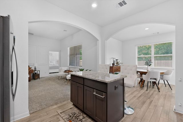 433 Cross Ridge Circle N, Fort Worth, TX 76120