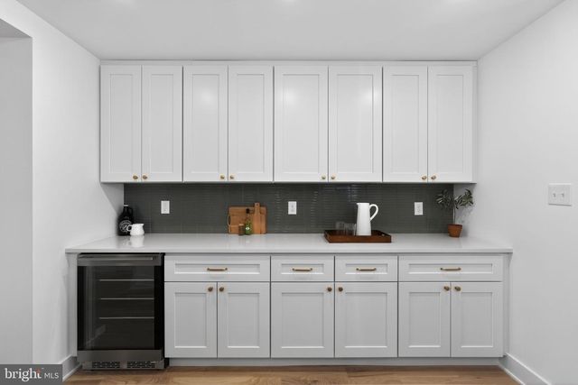 164-66 EAST ST, Philadelphia, PA 19127