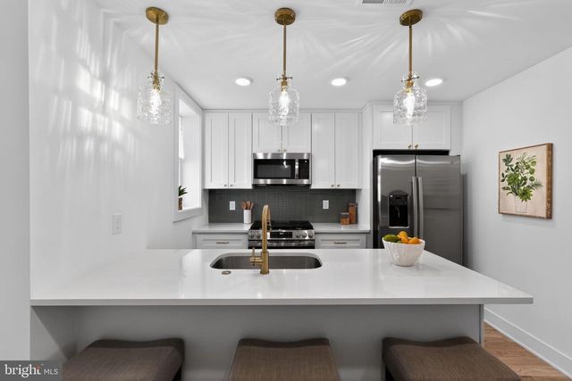 164-66 EAST ST, Philadelphia, PA 19127