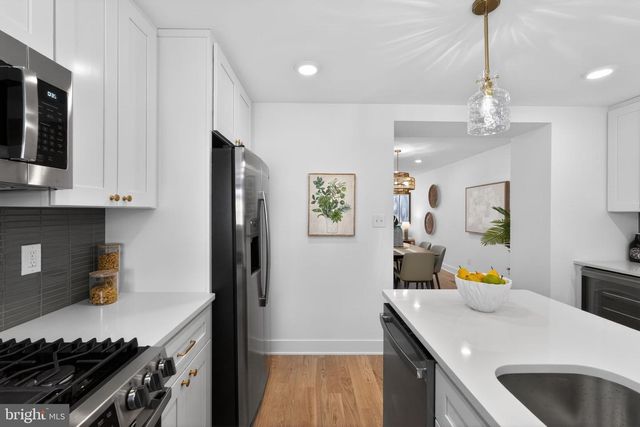 164-66 EAST ST, Philadelphia, PA 19127