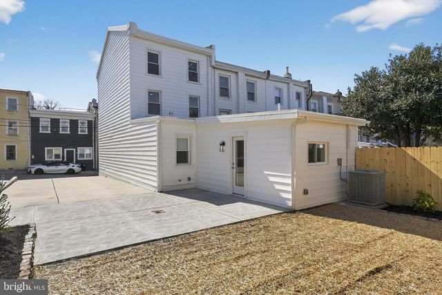 164-66 EAST ST, Philadelphia, PA 19127