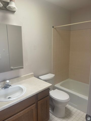 757 W ASPEN HEIGHTS DR, Murray, UT 84123