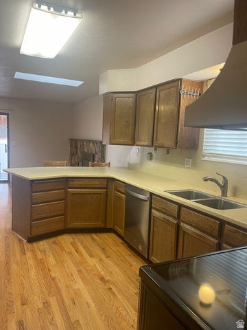 757 W ASPEN HEIGHTS DR, Murray, UT 84123