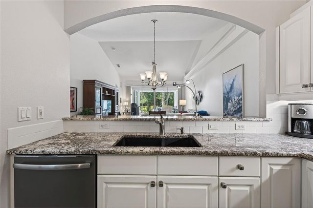 903 TARTAN DRIVE 26, Venice, FL 34293