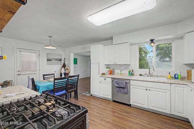 1220 E LAS PALMARITAS Drive, Phoenix, AZ 85020