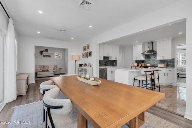 11 Borden Street, Shrewsbury Boro, NJ 07702