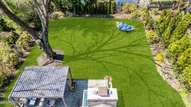 11 Borden Street, Shrewsbury Boro, NJ 07702