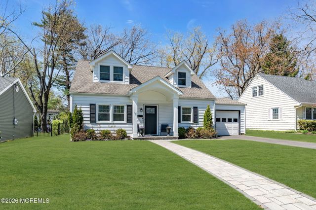 11 Borden Street, Shrewsbury Boro, NJ 07702