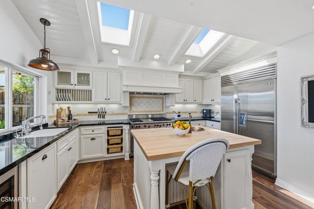 987 Brookview Avenue, Westlake Village, CA 91361