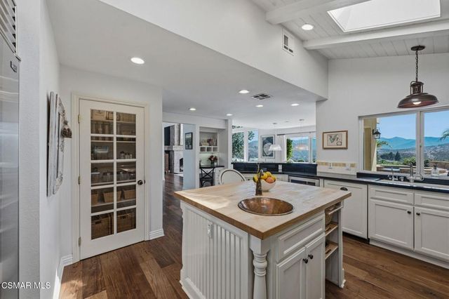 987 Brookview Avenue, Westlake Village, CA 91361