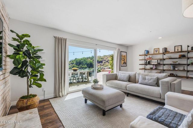987 Brookview Avenue, Westlake Village, CA 91361