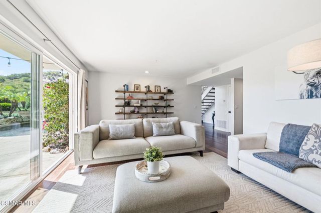 987 Brookview Avenue, Westlake Village, CA 91361