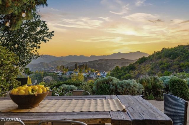987 Brookview Avenue, Westlake Village, CA 91361