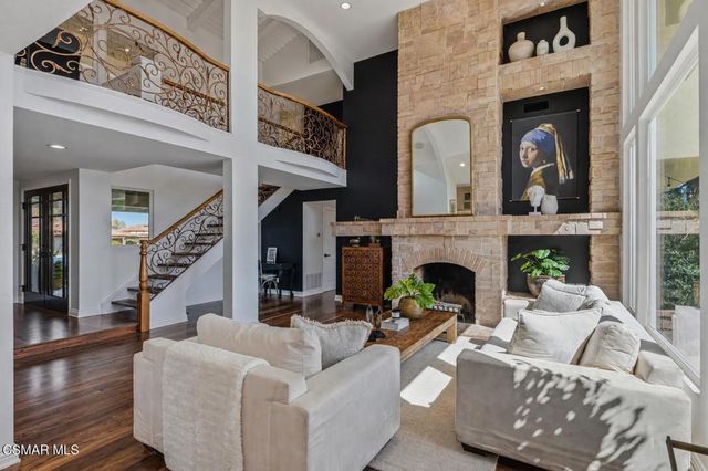 987 Brookview Avenue, Westlake Village, CA 91361