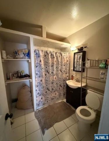 286 6th Street, Haledon, NJ 07508