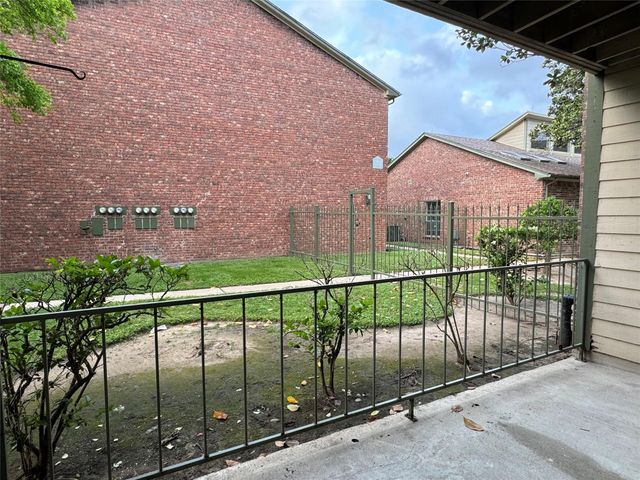 6500 Harbor Town Drive 3401, Houston, TX 77036