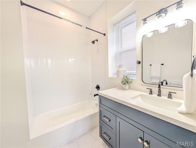 3000 California Avenue, St Louis, MO 63118