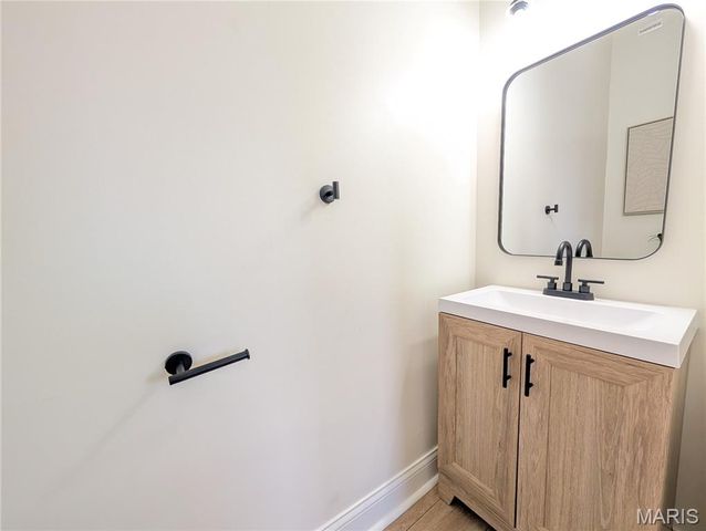 3000 California Avenue, St Louis, MO 63118