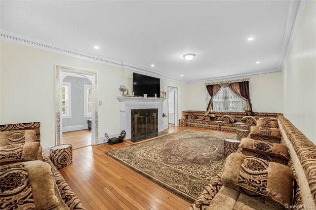 255 Pennsylvania Avenue, Mount Vernon, NY 10552