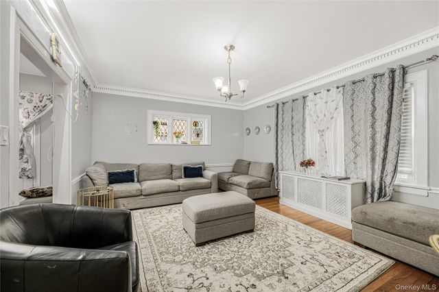 255 Pennsylvania Avenue, Mount Vernon, NY 10552