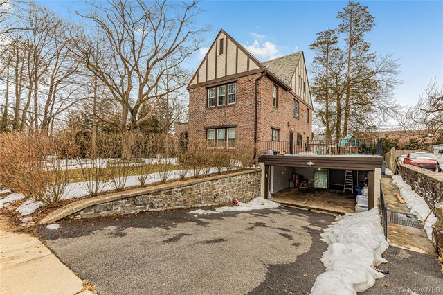 255 Pennsylvania Avenue, Mount Vernon, NY 10552