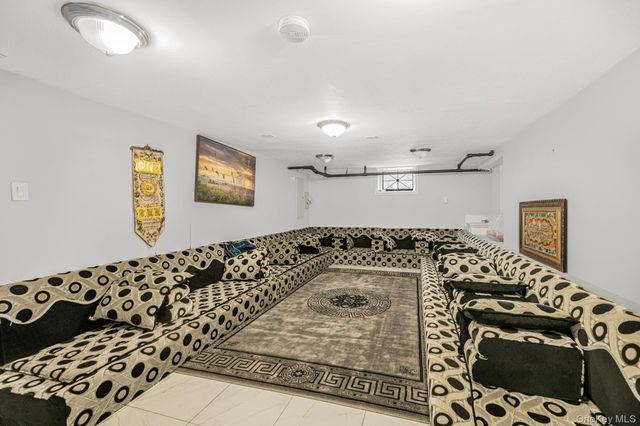 255 Pennsylvania Avenue, Mount Vernon, NY 10552