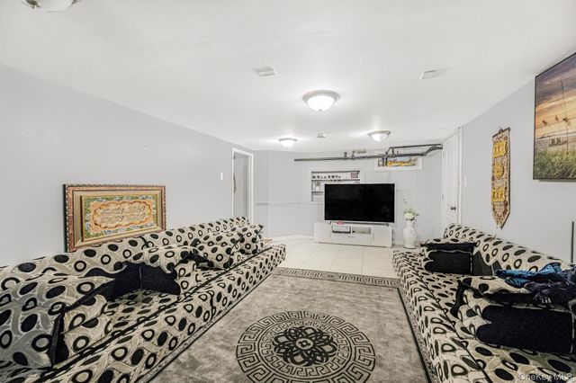 255 Pennsylvania Avenue, Mount Vernon, NY 10552