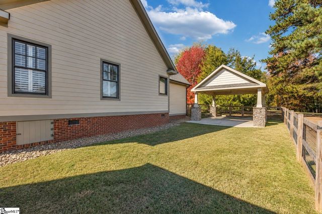 45 Verona Circle, Simpsonville, SC 29681