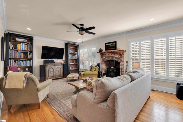 45 Verona Circle, Simpsonville, SC 29681