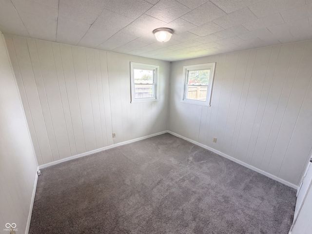 2584 E Phylbeck Avenue, Terre Haute, IN 47805