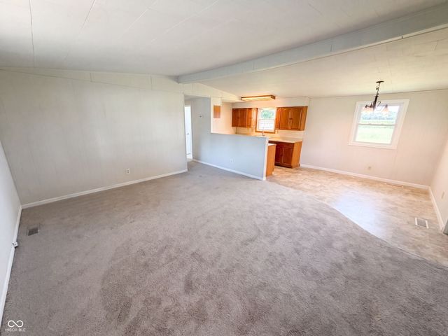 2584 E Phylbeck Avenue, Terre Haute, IN 47805