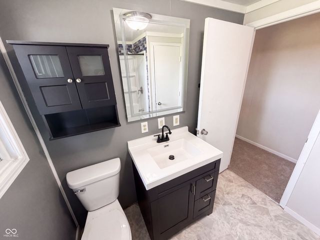 2584 E Phylbeck Avenue, Terre Haute, IN 47805