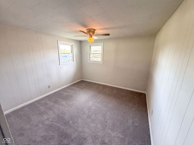 2584 E Phylbeck Avenue, Terre Haute, IN 47805