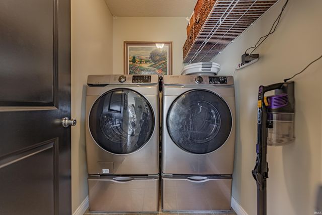 2525 Aruba Court, Evansville, IN 47725