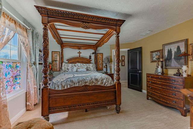 2525 Aruba Court, Evansville, IN 47725