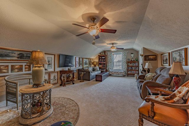 2525 Aruba Court, Evansville, IN 47725