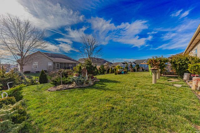 2525 Aruba Court, Evansville, IN 47725