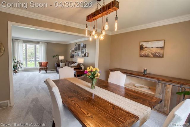 1345 Kings Pointe Road, Grand Blanc, MI 48439