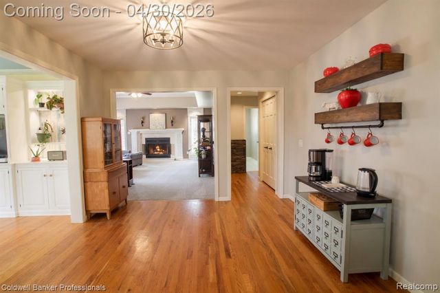 1345 Kings Pointe Road, Grand Blanc, MI 48439