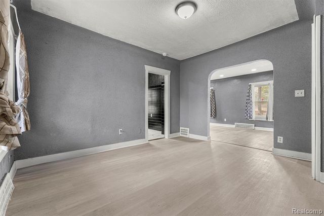 8889 Lane Street, Detroit, MI 48209